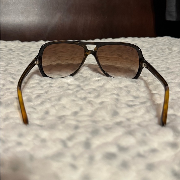 Brand New! - Ray Ban RB4162 Aviator Havana Brown sunglasses - Picture 5 of 9